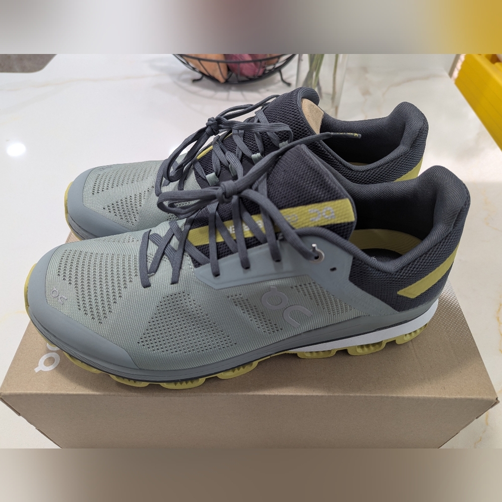 Brand New! Still In Box!! On Cloudsurfer 6 Men's Running Shoes Size 11
